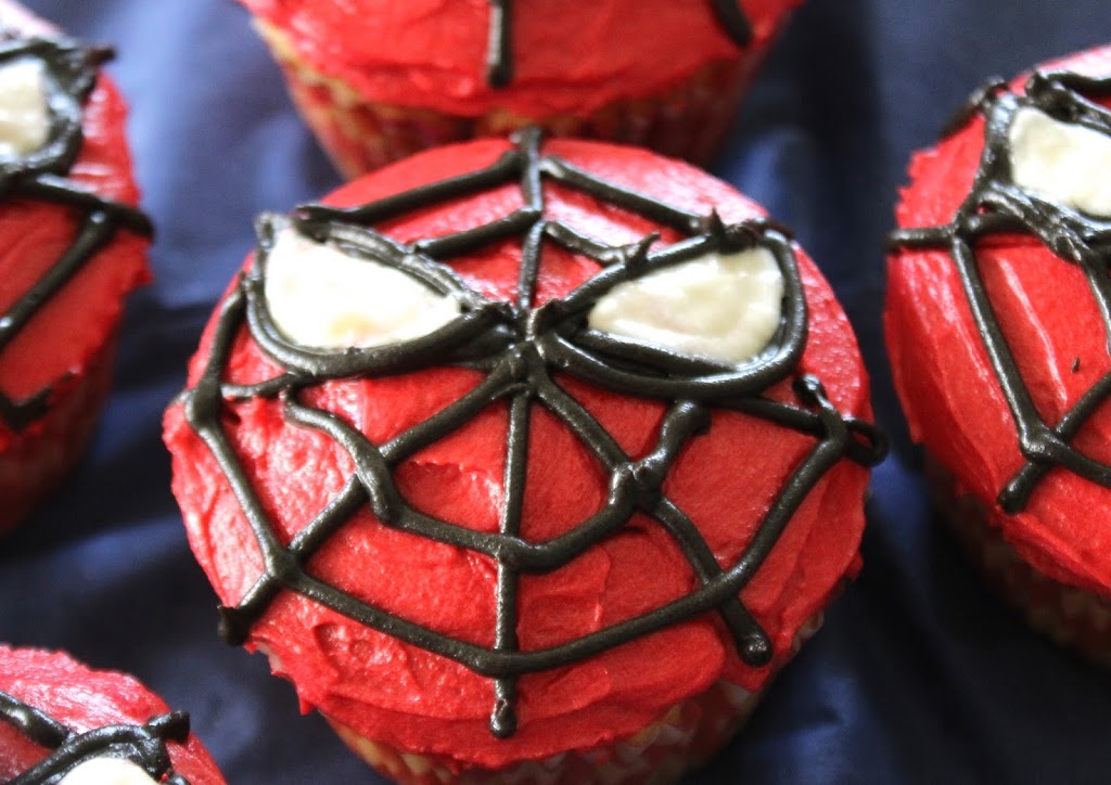 Spiderman Cupcakes - Hot Chocolate Hits