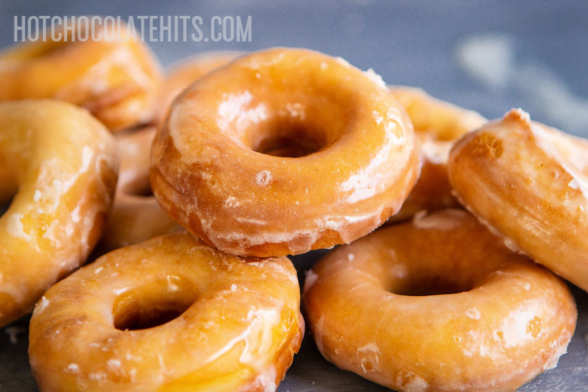the best homemade glazed doughnuts 