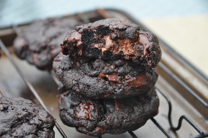double chocolate nutella stuffed chocolate cookies by Hot Chocolate Hits #nutella #chocolate #cookies
