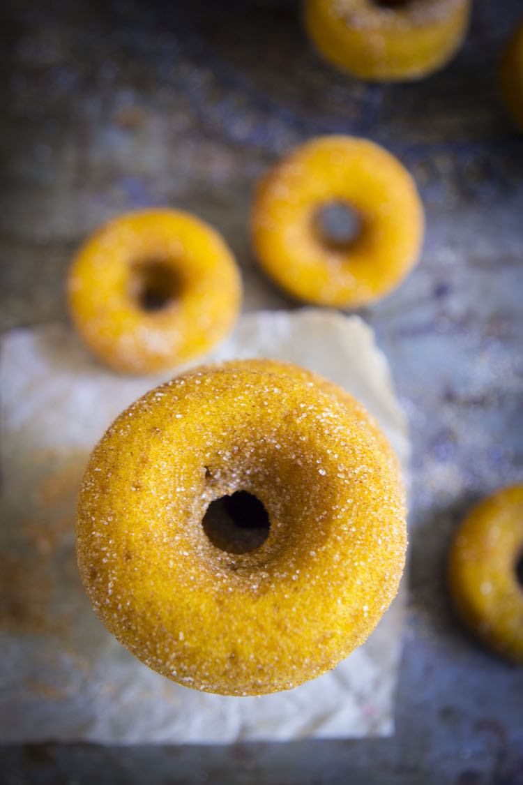 These baked pumpkin cake doughnuts are soft, fluffy and packed with warm flavours.